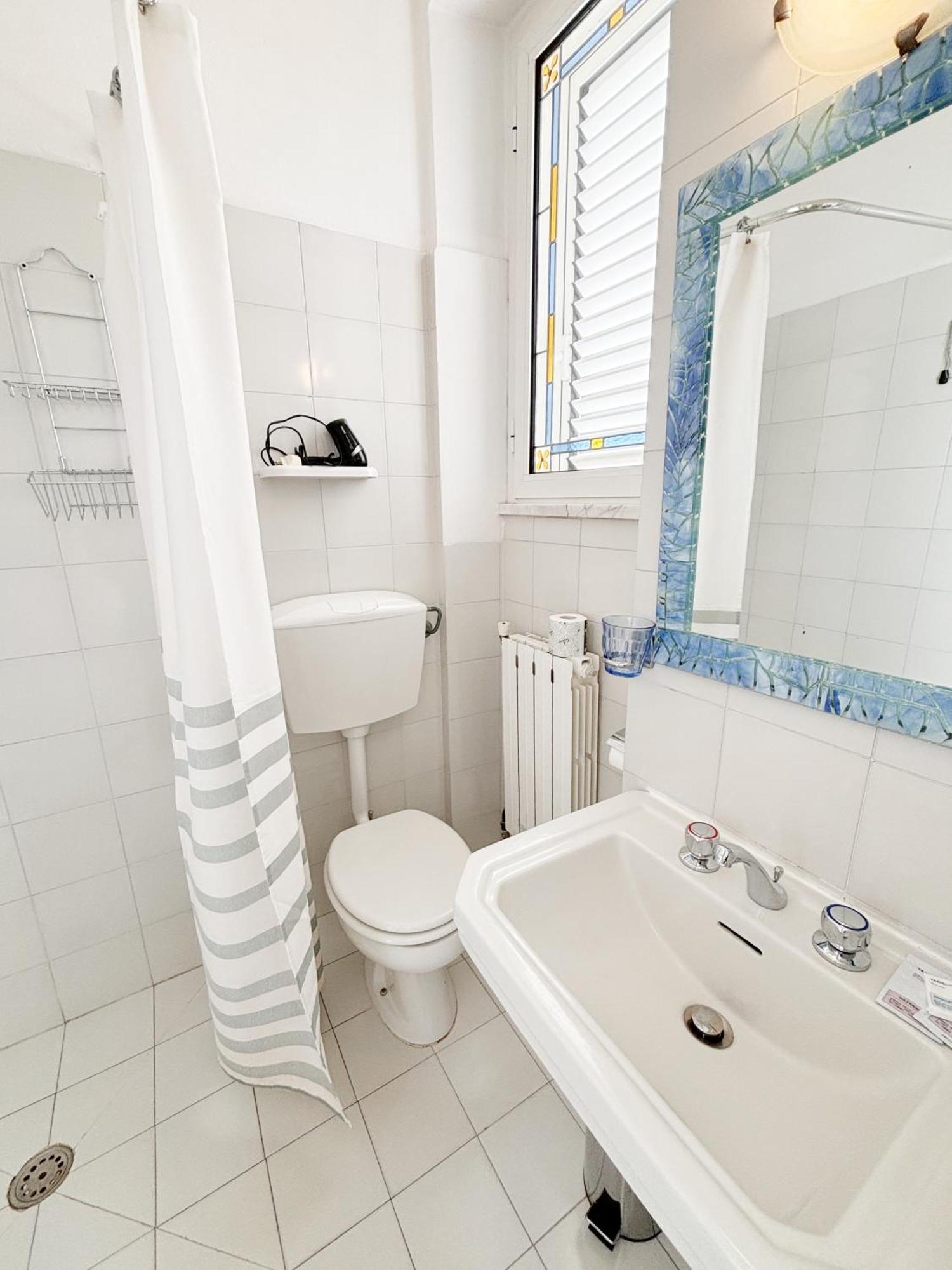 A Casa Di Mario E Nene Bed & Breakfast เวียเรจโจ ภายนอก รูปภาพ