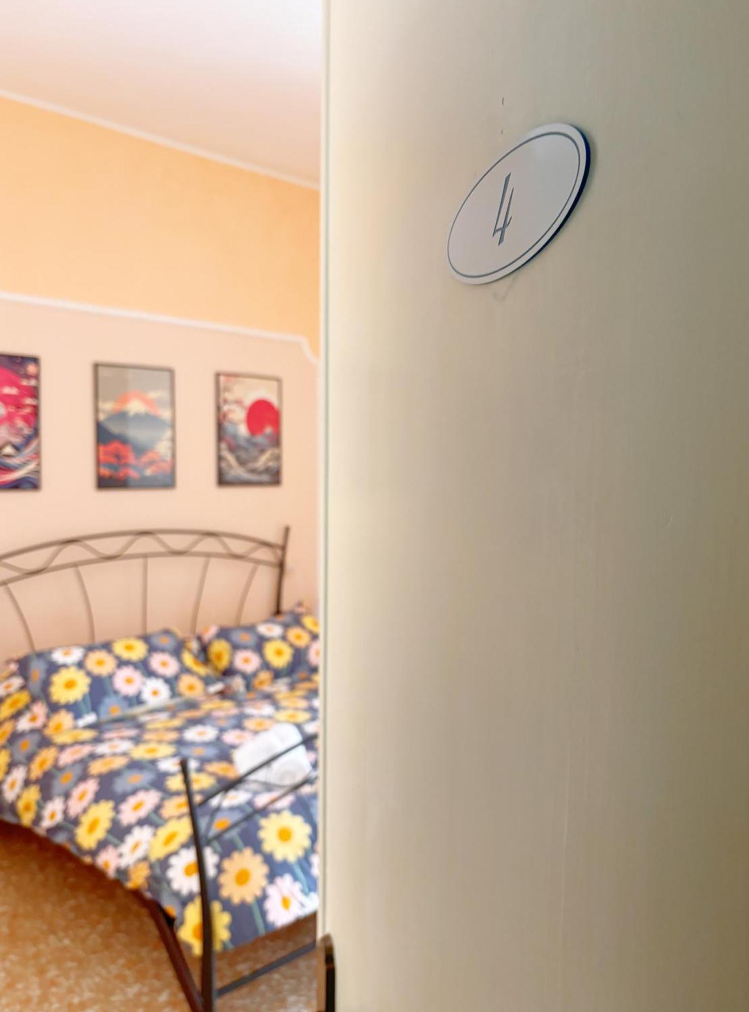 A Casa Di Mario E Nene Bed & Breakfast เวียเรจโจ ภายนอก รูปภาพ