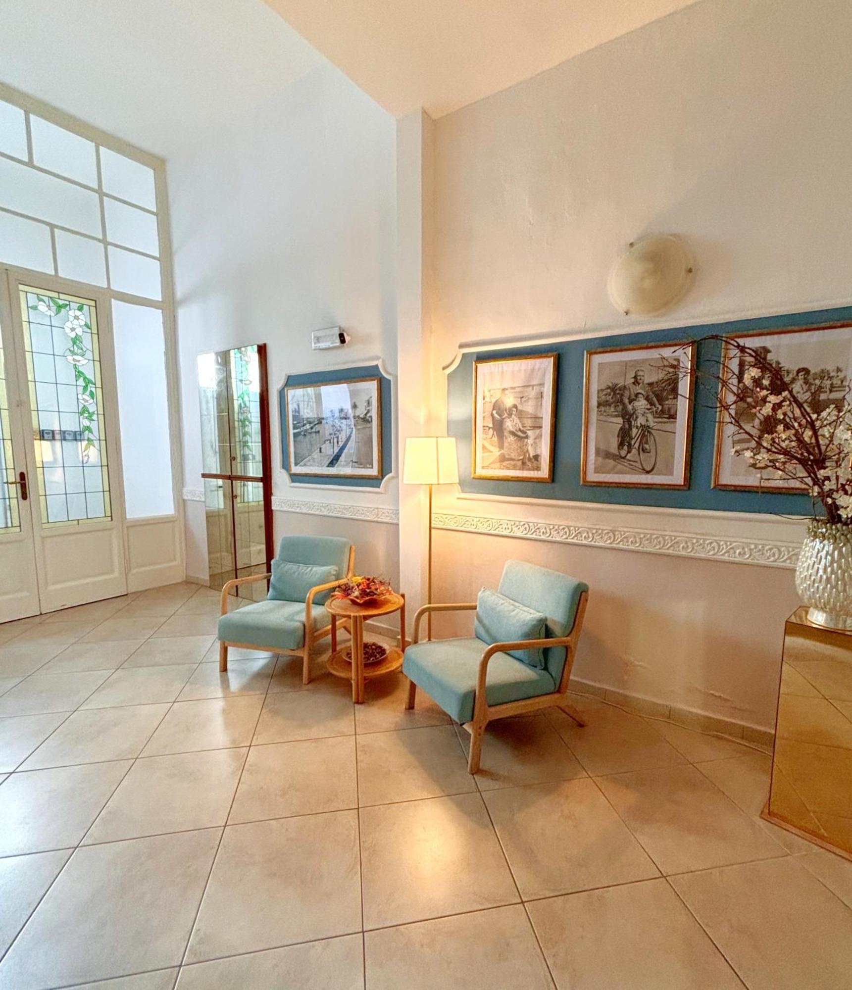 A Casa Di Mario E Nene Bed & Breakfast เวียเรจโจ ภายนอก รูปภาพ